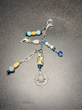 ✨Hand Crafted✨ Beaded Compass Bag Charm